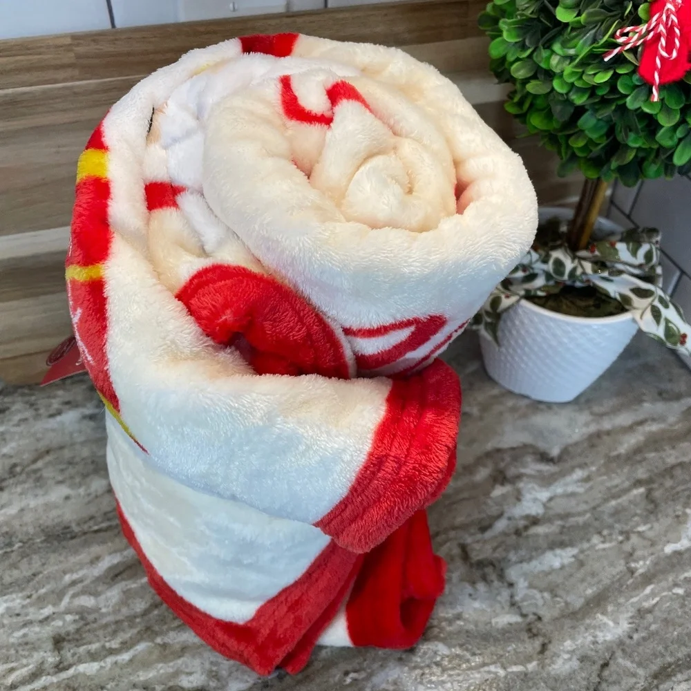 Hallmark Keepsake Ornament Christmas Throw Blanket 50